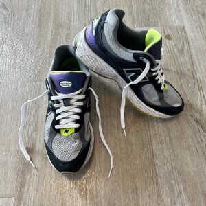 Mens New Balance 2002R Purple Noir DTLR - M2002RHI - 9.5